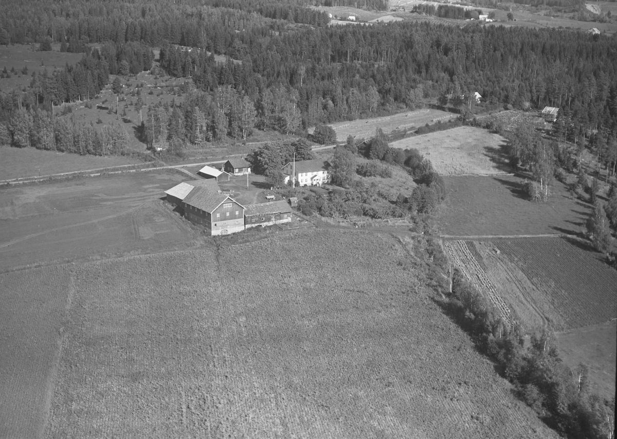 Anno Domkirkeodden, Flyfoto, gardsbruk, Sandvold, Nes, Hedmark.
