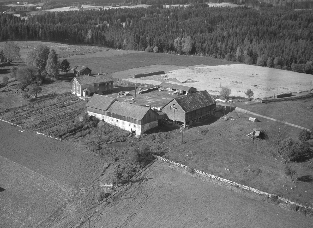 Anno Domkirkeodden, Flyfoto, gardsbruk, Gaalaas, Nes, Hedmark.