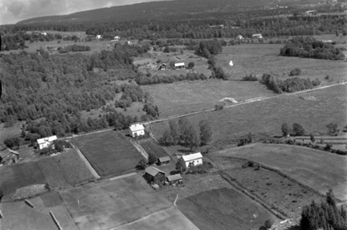 Anno Domkirkeodden, Flyfoto av Høgsvea gard, Furnes, Ringsaker.