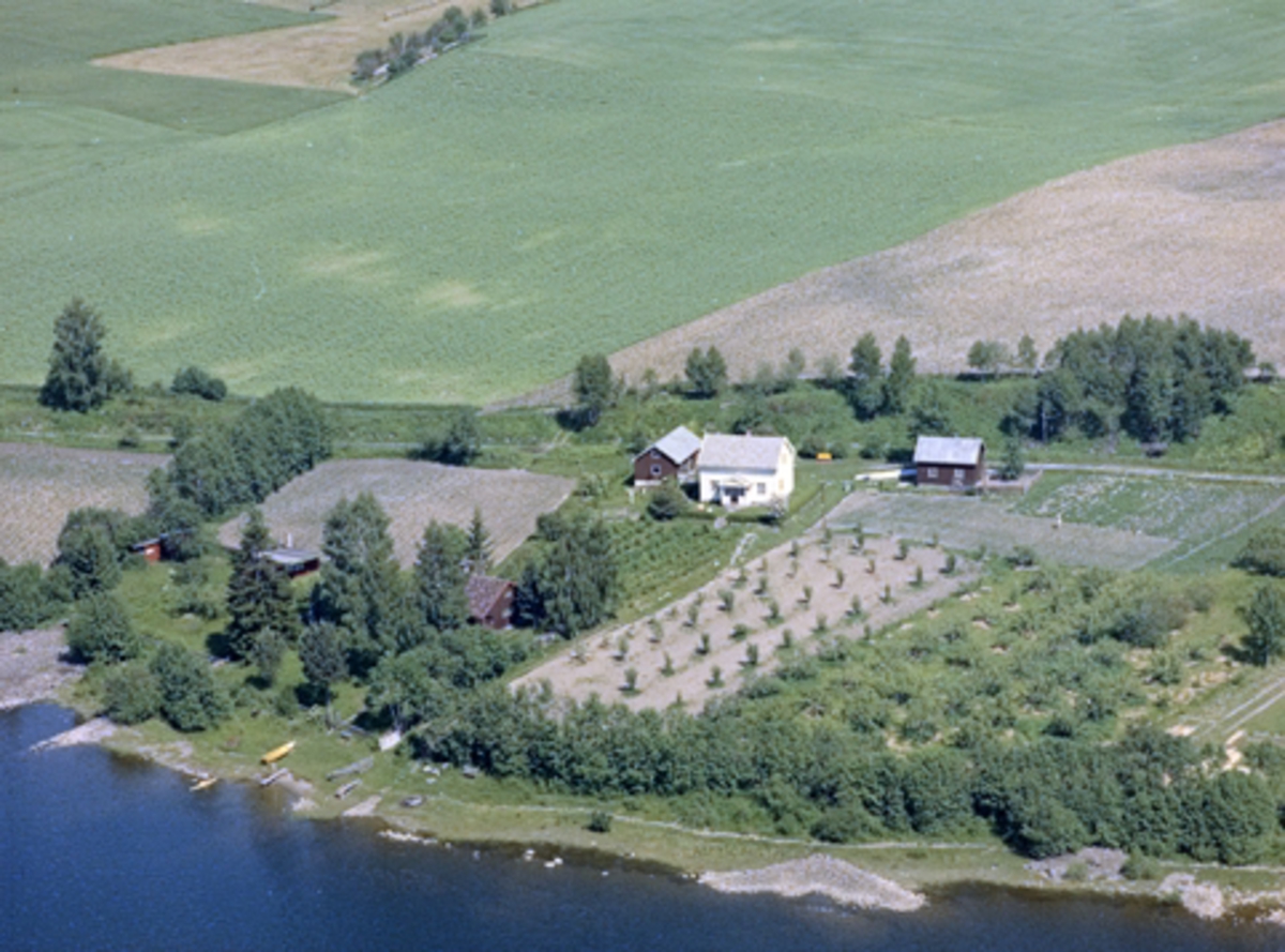Widerøes Flyveselskap A/S, Flyfoto av Solheim, Jessnes, Ringsaker.