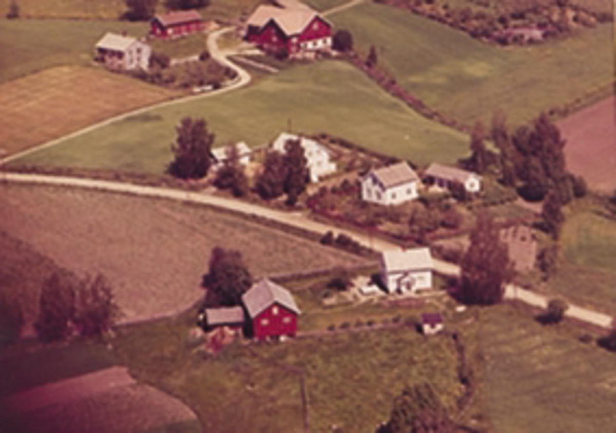Widerøes Flyveselskap A/S, Flyfoto av Norengen, Brumunddal.