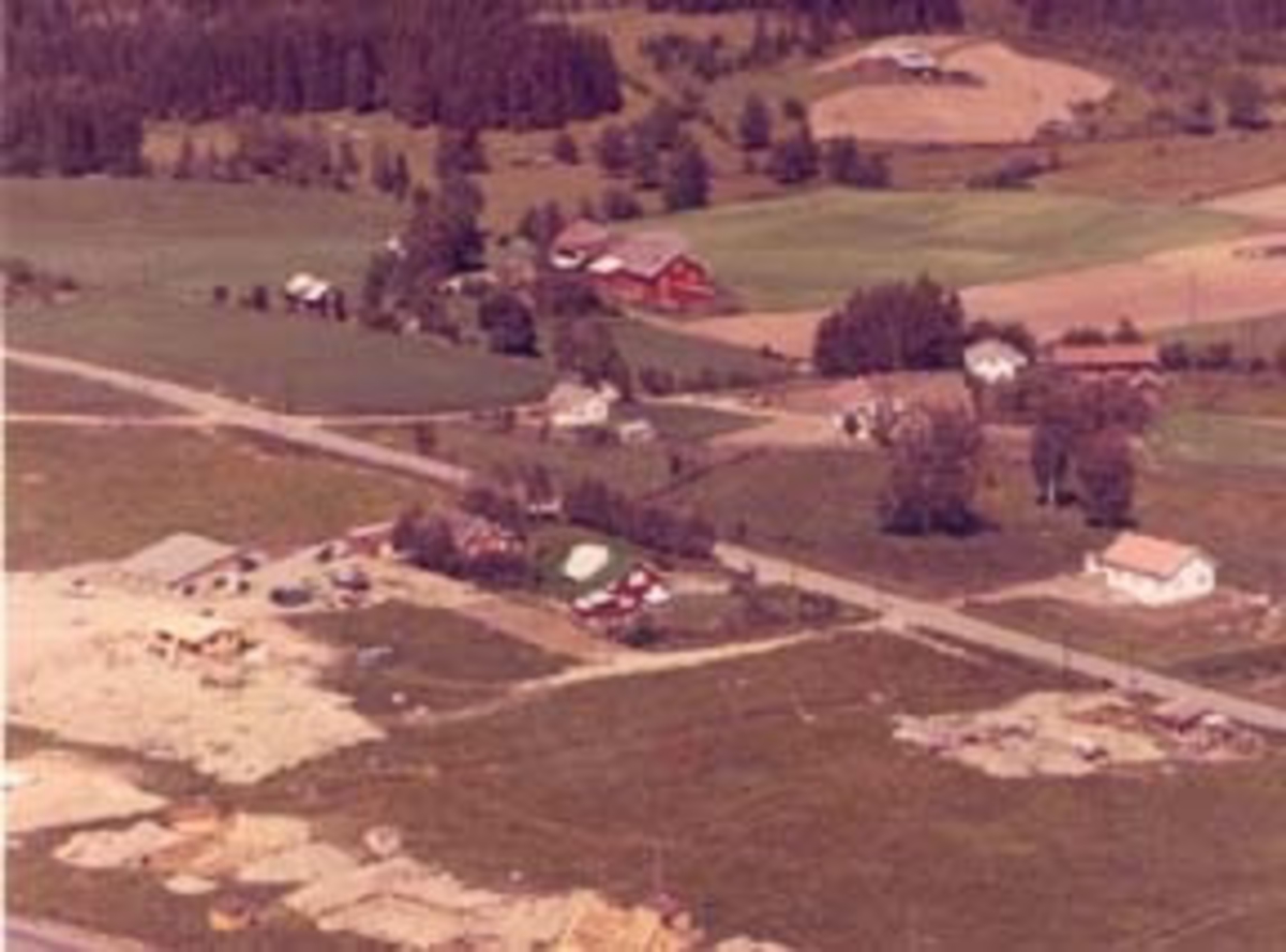 Widerøes Flyveselskap A/S, Flyfoto av Krokstad, Norheim, Furnes, Ringsaker.