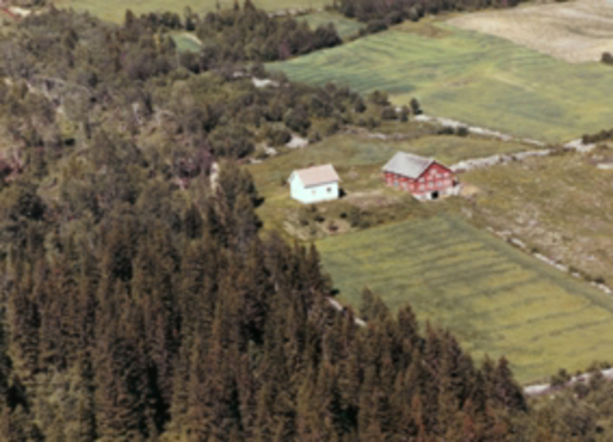 Widerøes Flyveselskap A/S, Flyfoto av ukjent sted, Furnes, Ringsaker.
