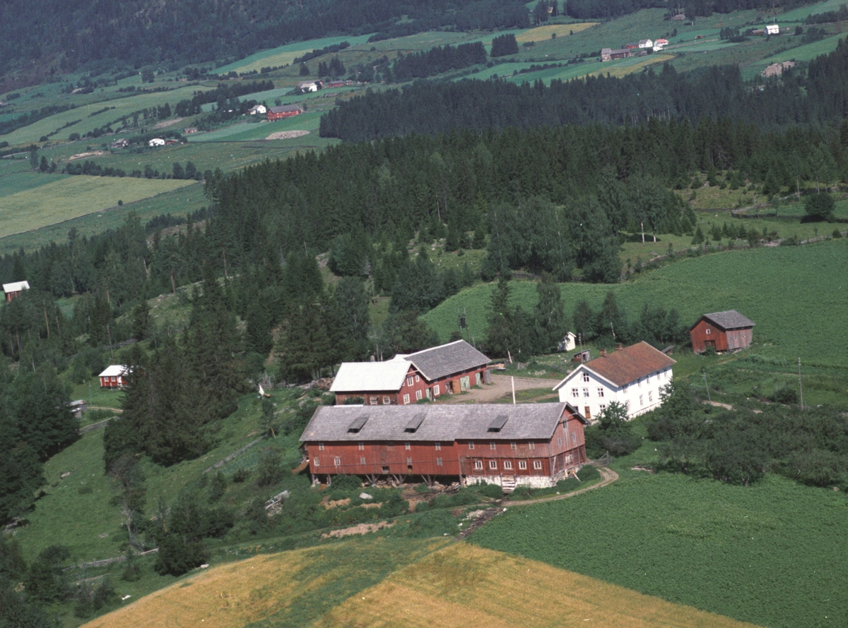 Widerøes Flyveselskap A/S, Flyfoto av Sæter gard, Moelv, Ringsaker.