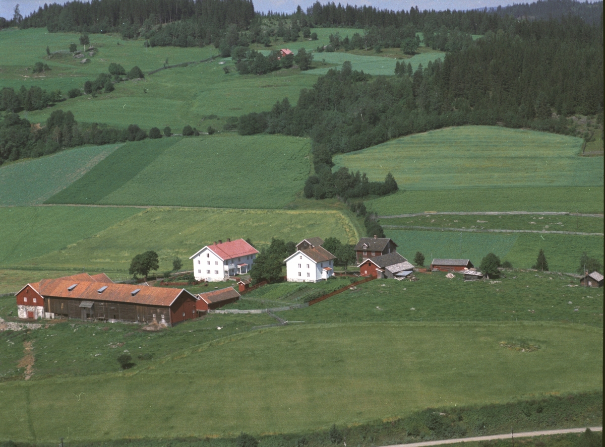 Widerøes Flyveselskap A/S, Flyfoto, Kinne nedre, Brøttum, Ringsaker.