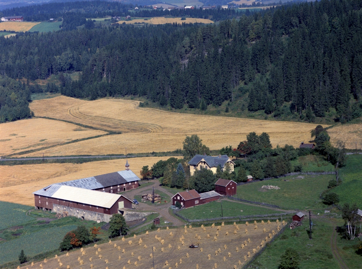 Widerøes Flyveselskap A/S, Flyfoto, Saug vestre, Ringsaker.