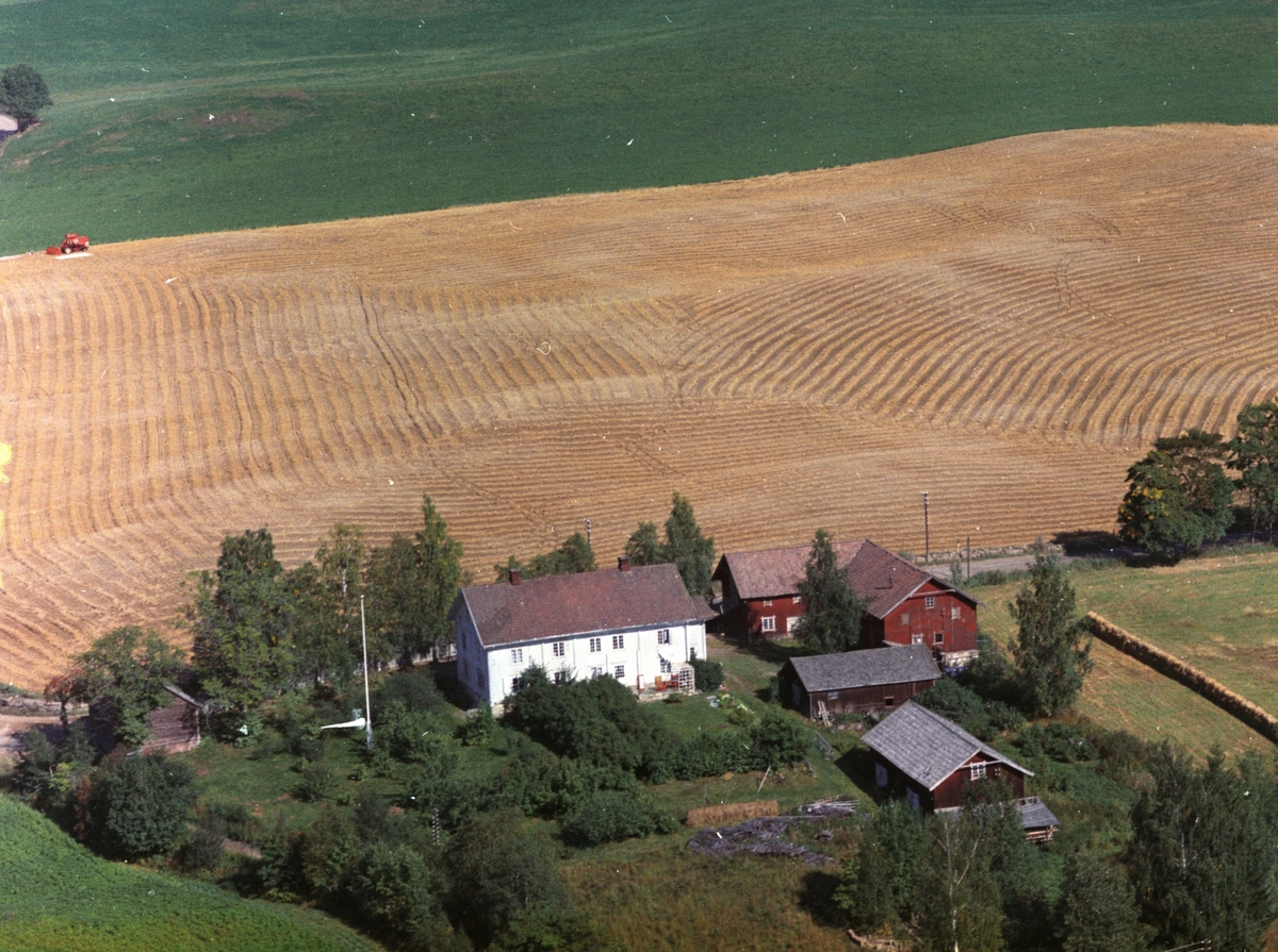 Widerøes Flyveselskap A/S, Flyfoto, Eriksrud, Åshøgda, Ringsaker.