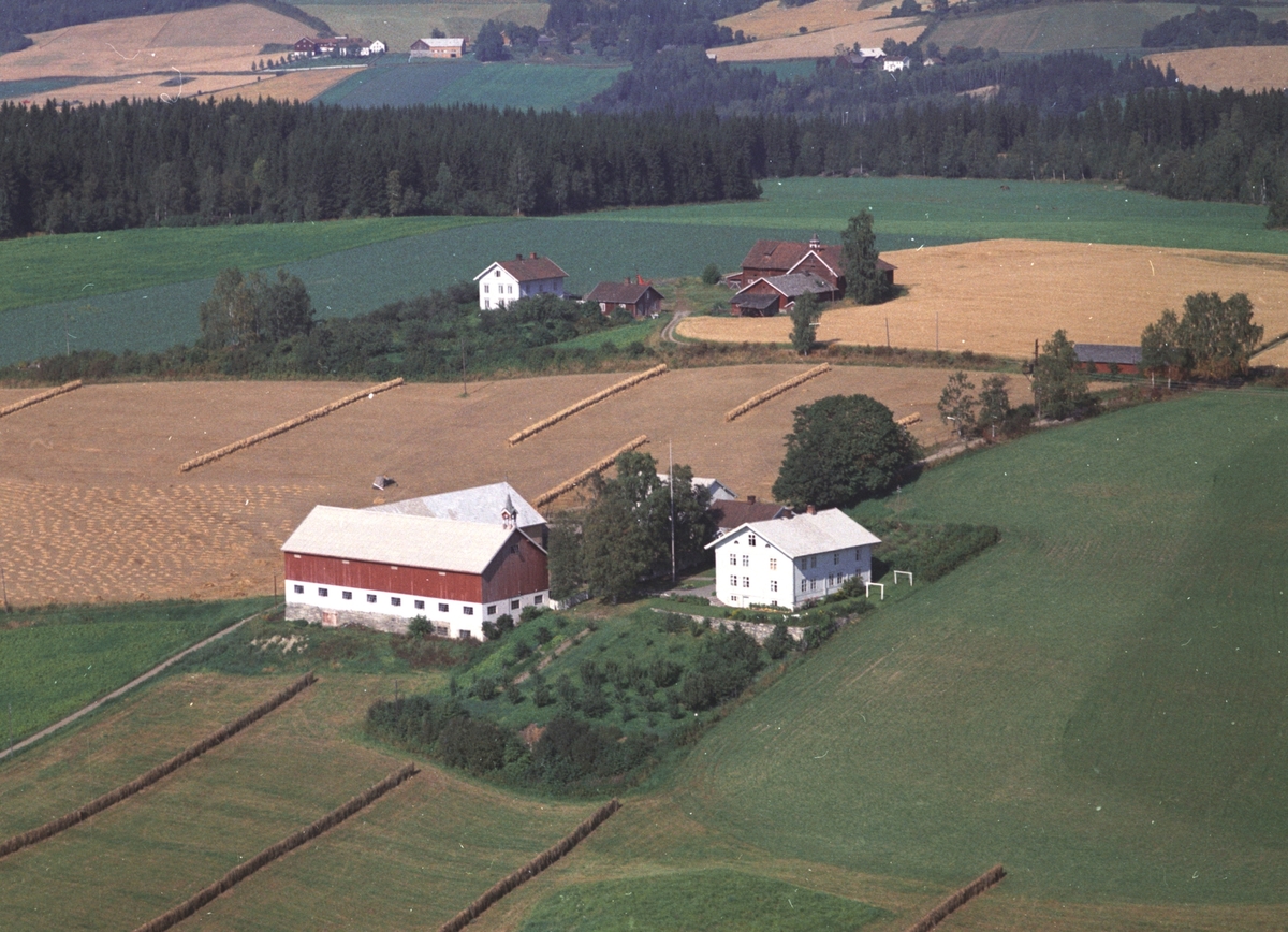 Widerøes Flyveselskap A/S, Flyfoto, Stolvstad nedre, Rudshøgda, Ringsaker.