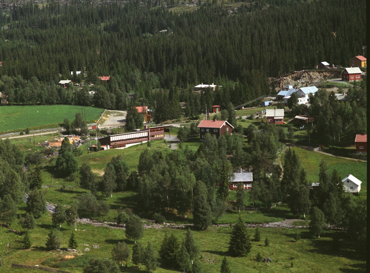 Widerøes Flyveselskap A/S, Flyfoto, bebyggelse, Maurhaugen, Mesnalia, Ringsaker.