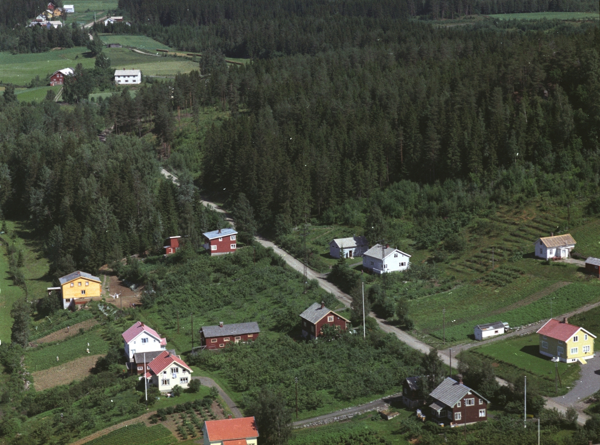 Widerøes Flyveselskap A/S, Bebyggelse i renseriroa, Stavsjø, Hedmark.