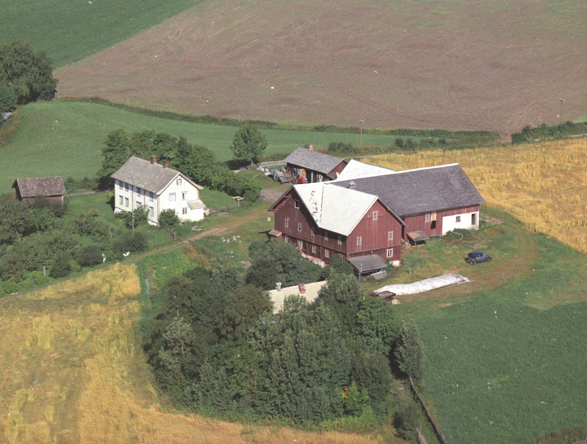 Widerøes Flyveselskap A/S, Flyfoto, Røhr gard, Veldre, Ringsaker.