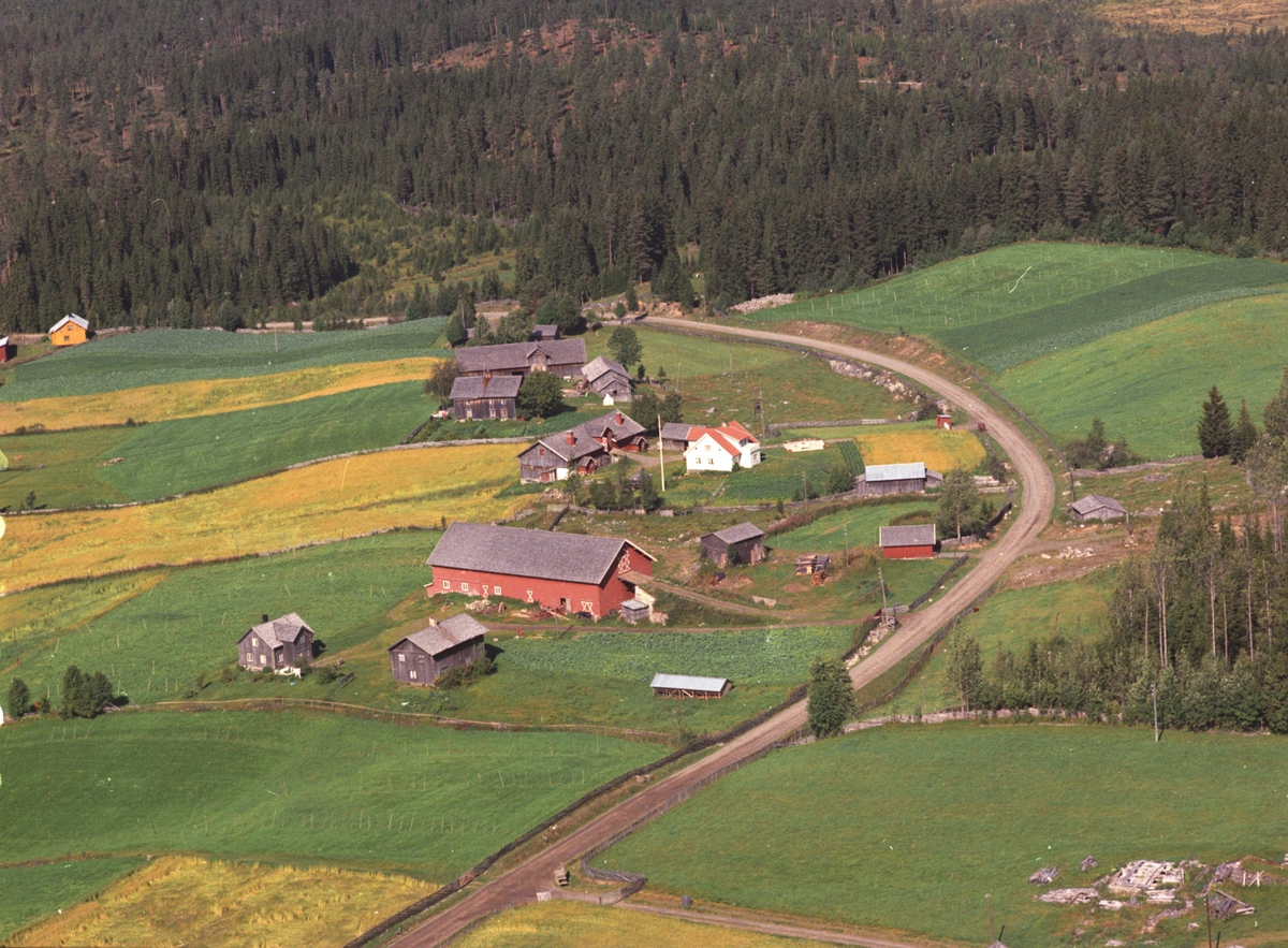 Widerøes Flyveselskap A/S, Flyfoto, Lindberg, Næroset, Ringsaker.