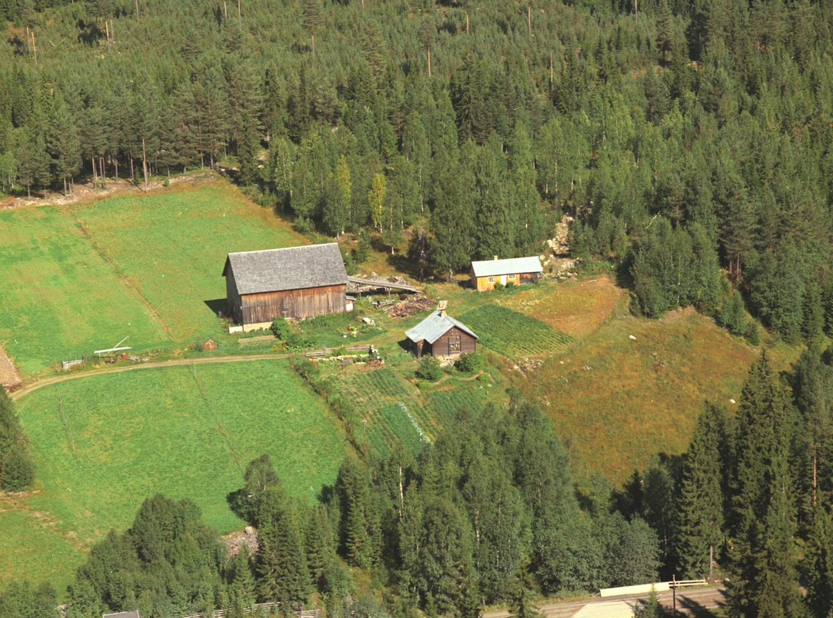 Widerøes Flyveselskap A/S, Flyfoto, Nymoen, Næroset, Ringsaker.