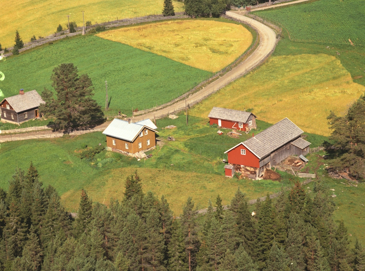 Widerøes Flyveselskap A/S, Flyfoto, Stubberud lille, Næroset, Ringsaker.
