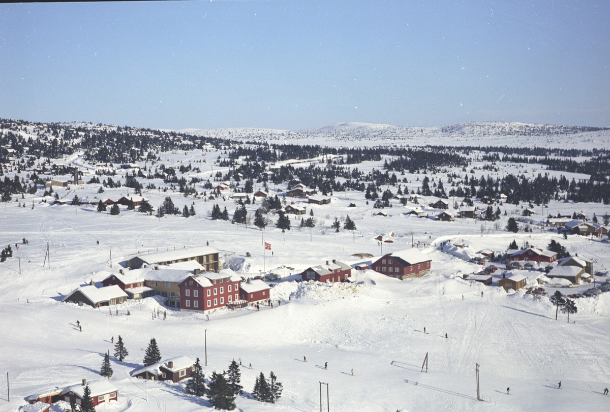 Widerøes Flyveselskap A/S, Flyfoto, Sjusjøen Fjellstue, Ringsaker.