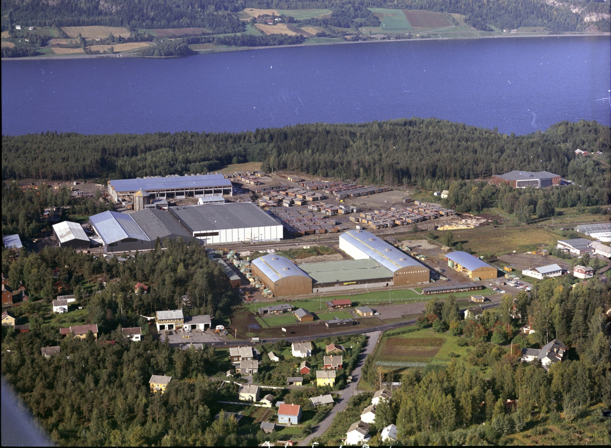 Widerøes Flyveselskap A/S, Flyfoto, Ringsakerhus, Mobruk, Moelven Brug A/S, Ringsaker,