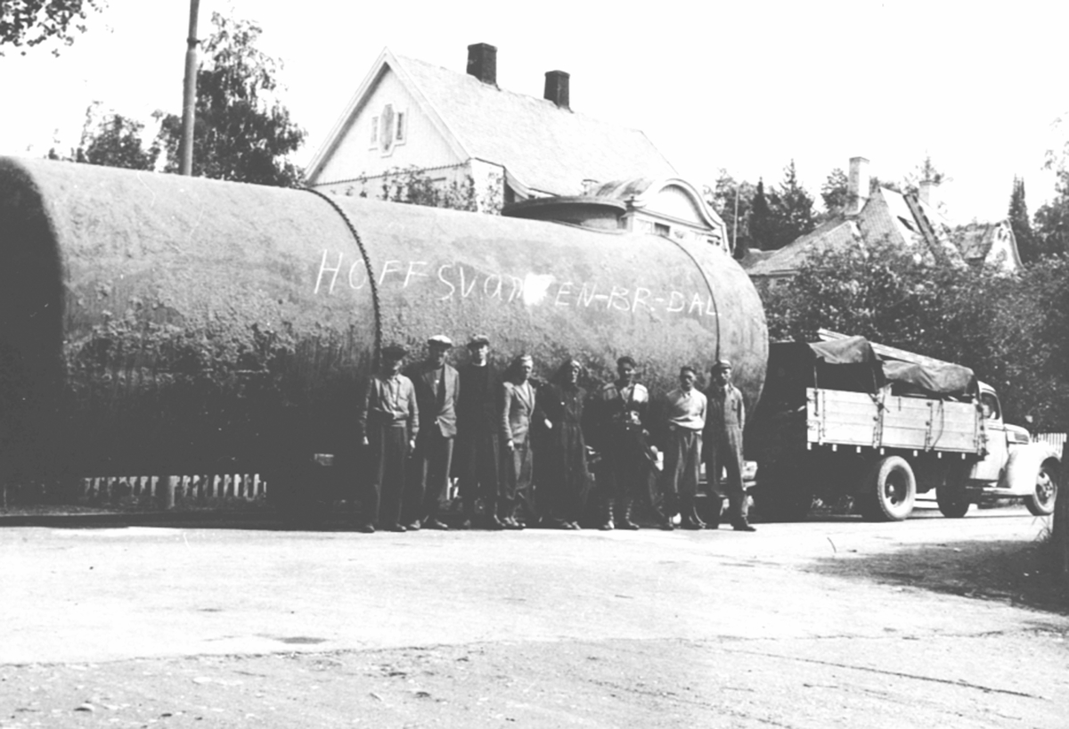 Anno Domkirkeodden, Flytting av 50 000 liters oljetank fra Lillehammer til Brumunddal. Trekkes med lastebil.