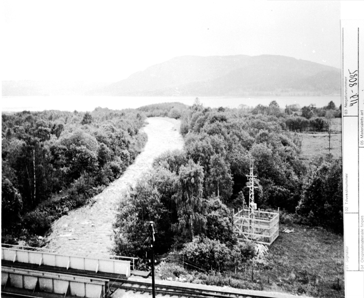 Anno Domkirkeodden, Området langs Brumunda ned mot Mjøsa ved Berger Langmoen A/S, Brumunddal.