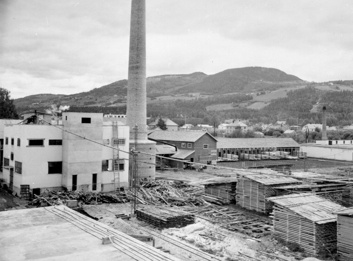 Anno Domkirkeodden, Oversikt Berger Langmoen A/S, fabrikkområdet, skurlager, Brumunddal.