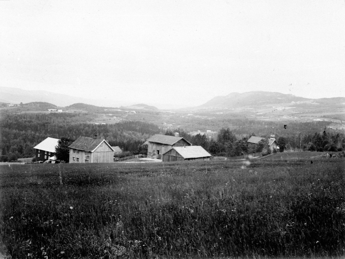 Anno Domkirkeodden, Eksteriør, Bårdseth nedre, Åsmarka, Ringsaker.