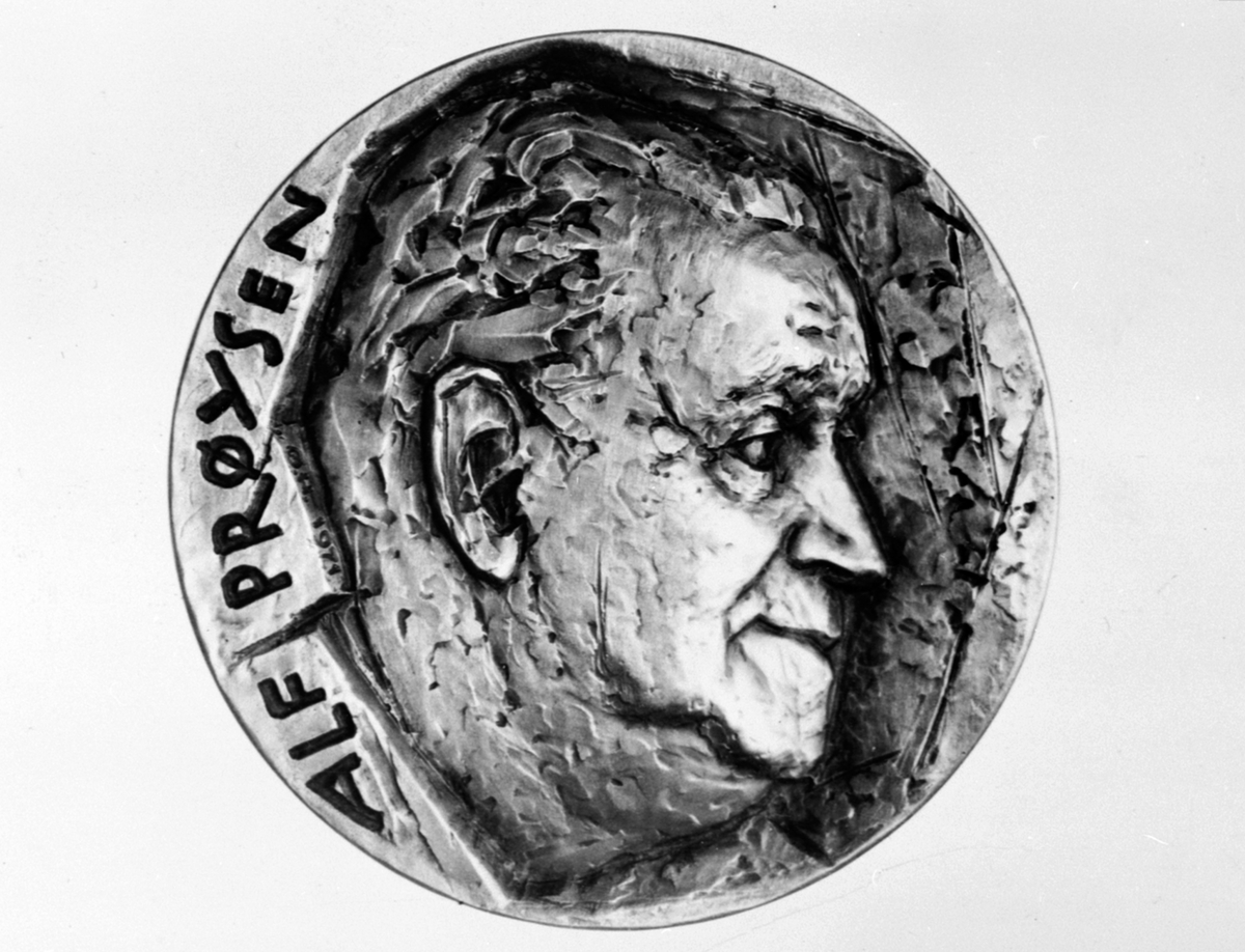 Anno Domkirkeodden, Alf Prøysen, Prøysenprisen, medalje laget av myntgravør Øivind Hansen.