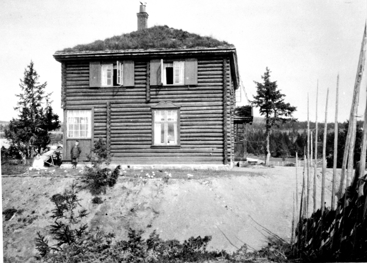 Anno Domkirkeodden, Eksteriør, pensjonat i laftet tømmer, Solsveen, Ringsaker.