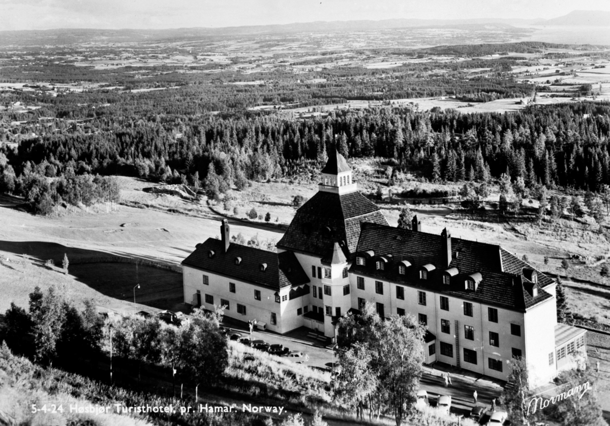 Anno Domkirkeodden, Eksteriør, Høsbjør turisthotell, Furnes.