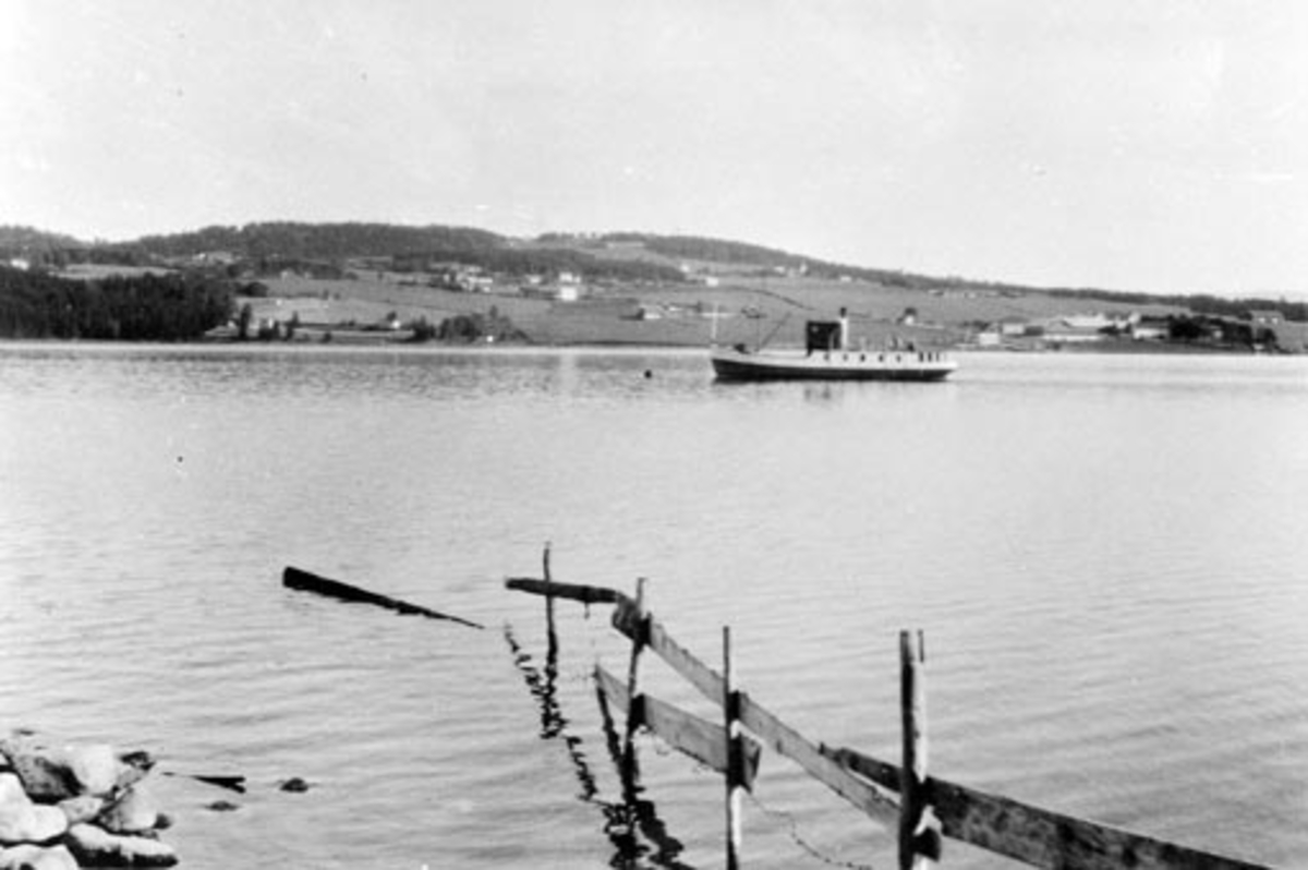 Anno Domkirkeodden, M. B. Mira, Mjøsbåt i Nessundet, Ringsaker.