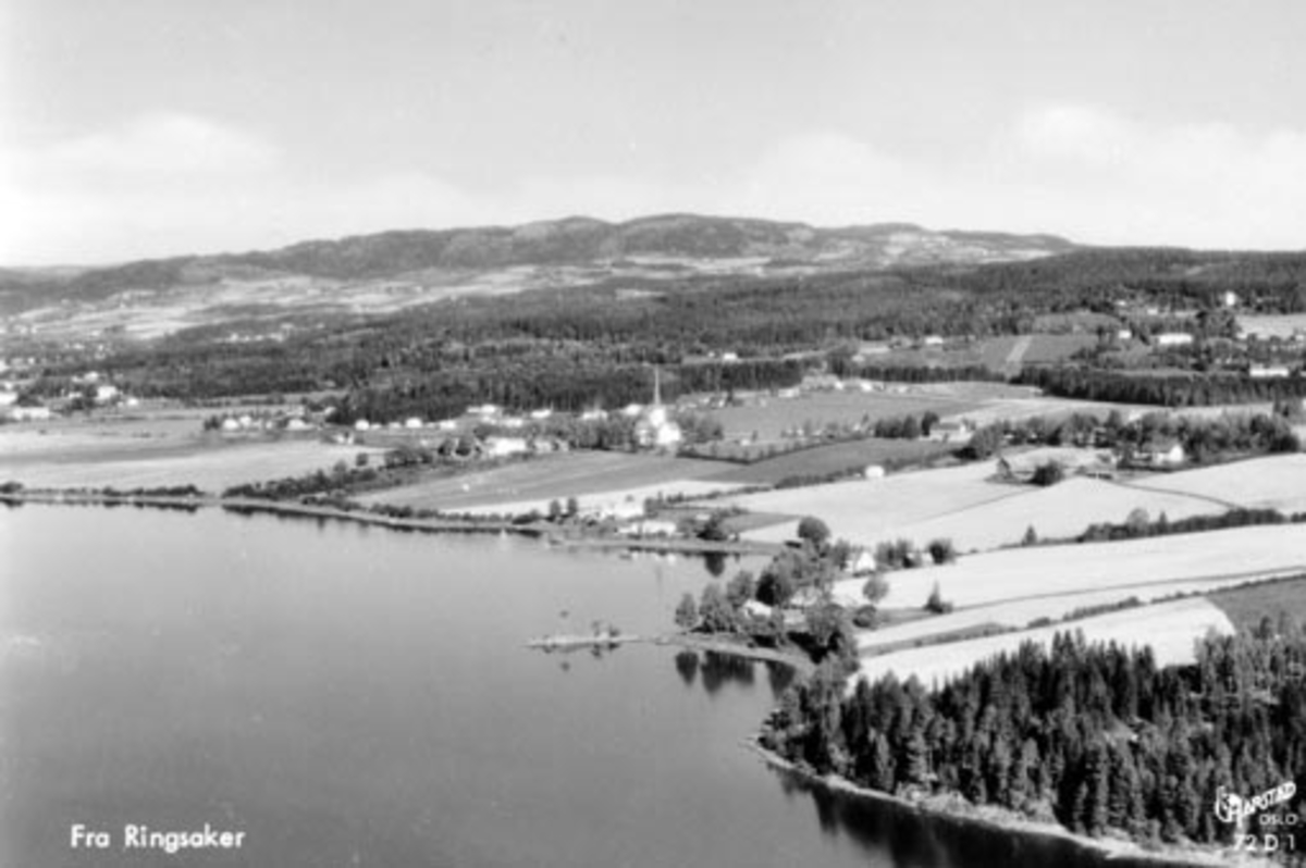 Anno Domkirkeodden, Flyfoto, Ringsaker kirke, prestegården, Ringsaker lille.