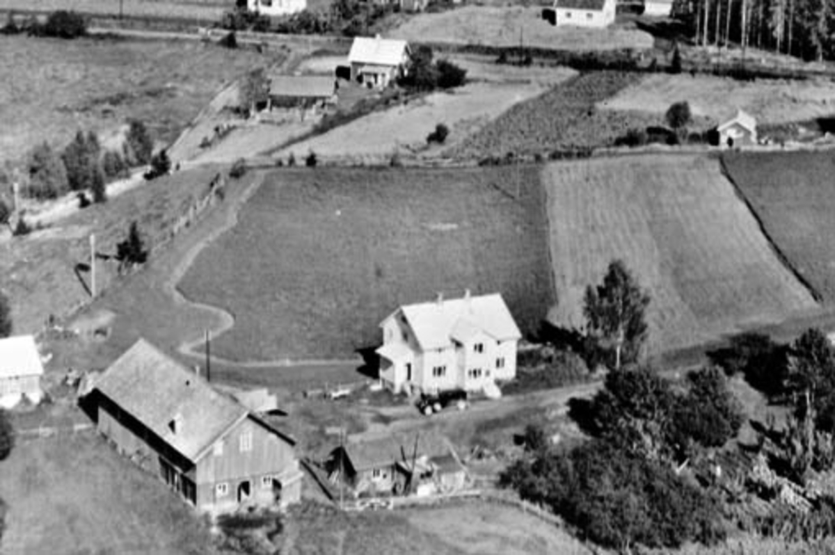 Anno Domkirkeodden, Flyfoto av Plassen, Stavsjø, Hedmark.