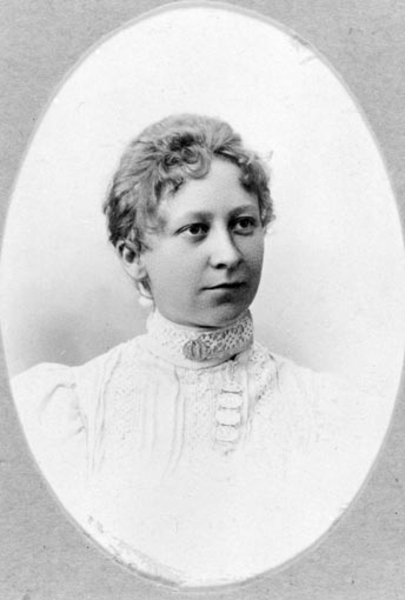 Anno Domkirkeodden, Amalie Mengshoel (30.08.1875-01.04.1957).