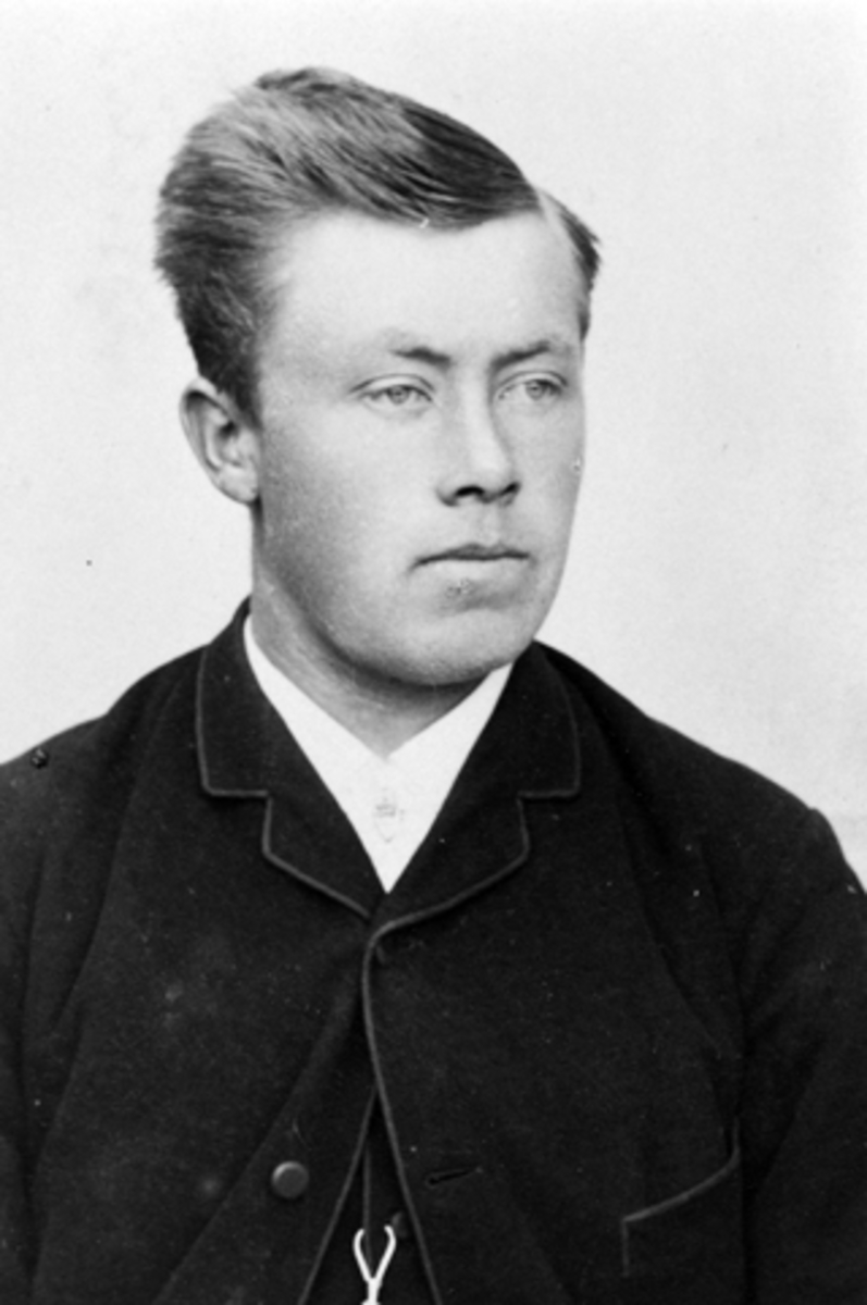 Anno Domkirkeodden, Portrett, Jacob Rud f.1866, landhandler og gardbruker, Ringsaker.