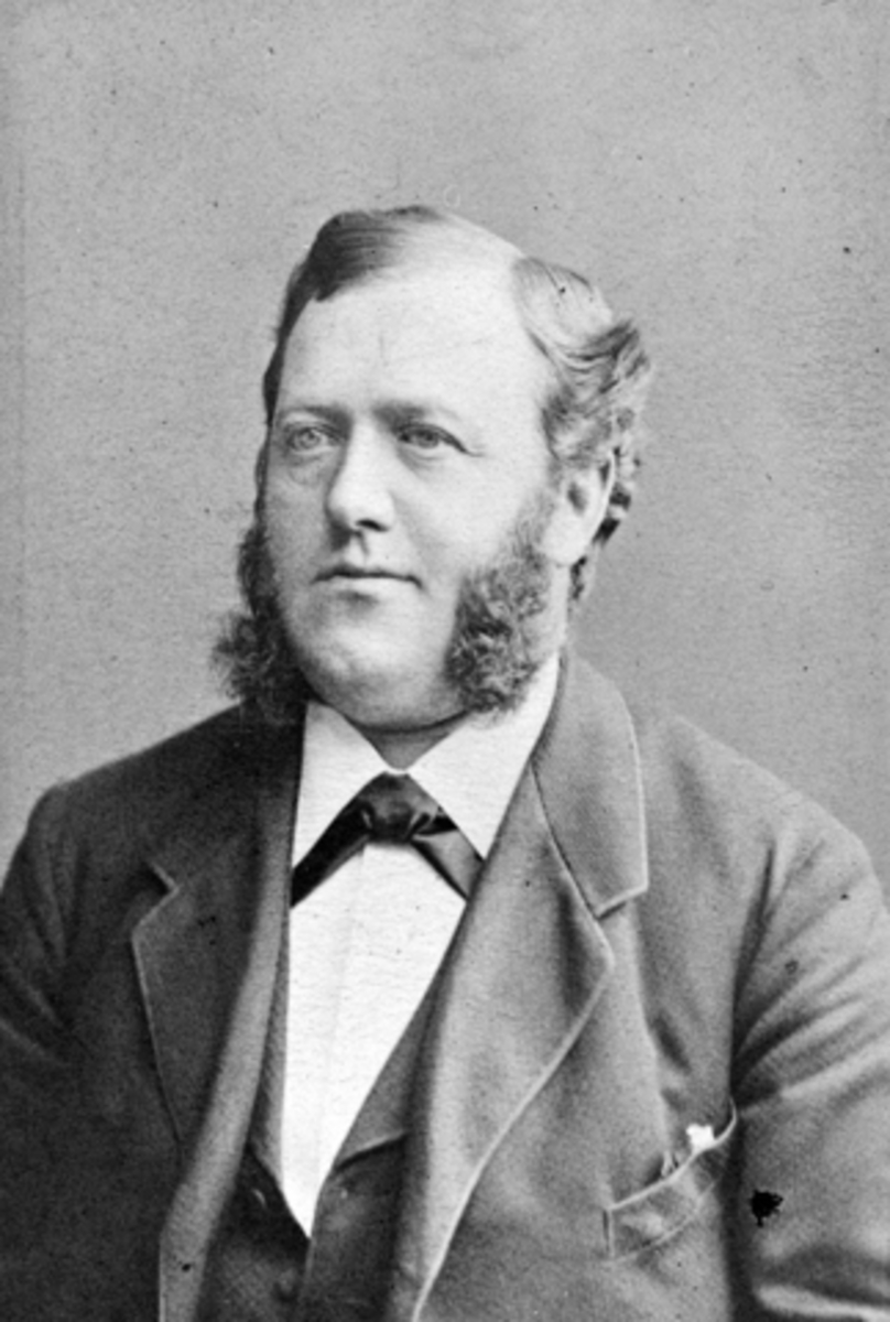 Anno Domkirkeodden, Portrett, handelsbestyrer Andreas Smedstad, kjøpmann, Ringsaker Handelsforening.