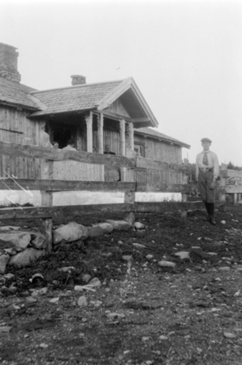 Anno Domkirkeodden, Harejeger på Nysetra, Øyungen i 1909. Per Lier.