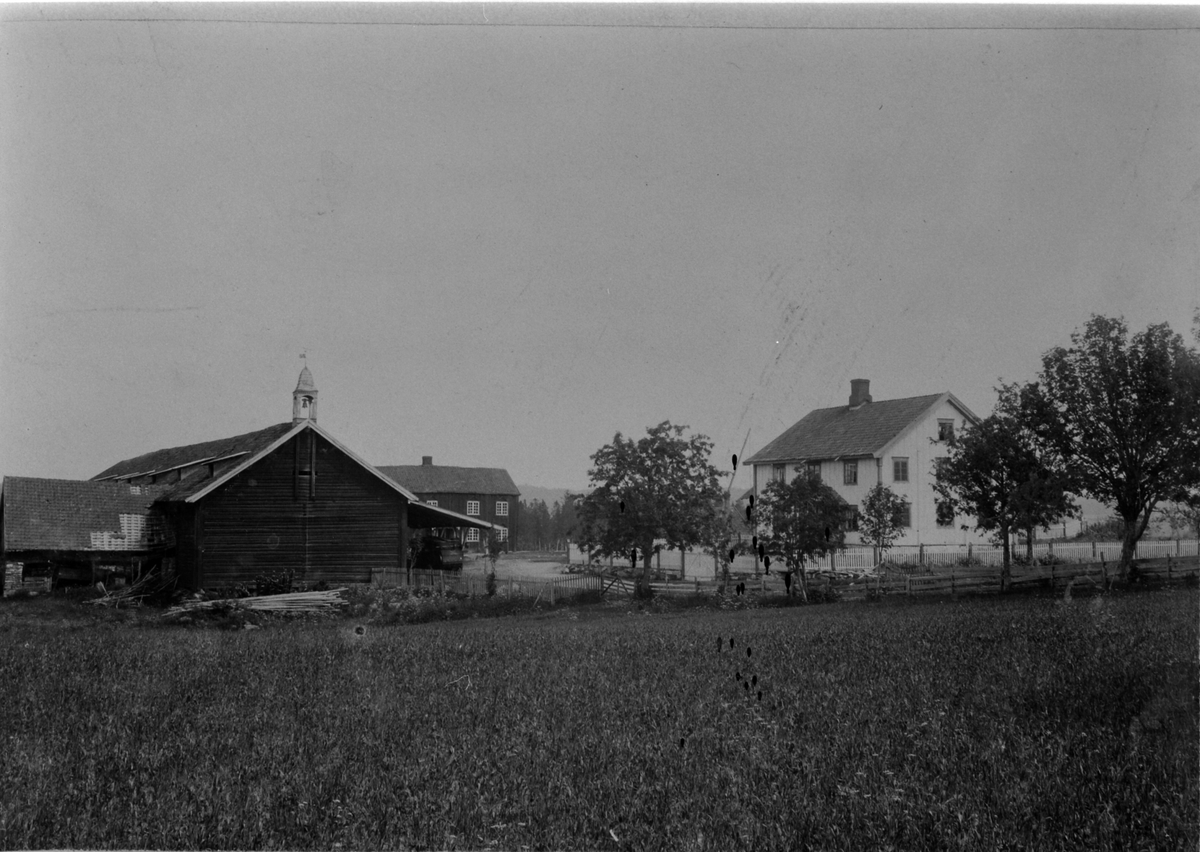 Anno Domkirkeodden, Eksteriør, Snarud gård, Furnes, ca. 1905-1910.