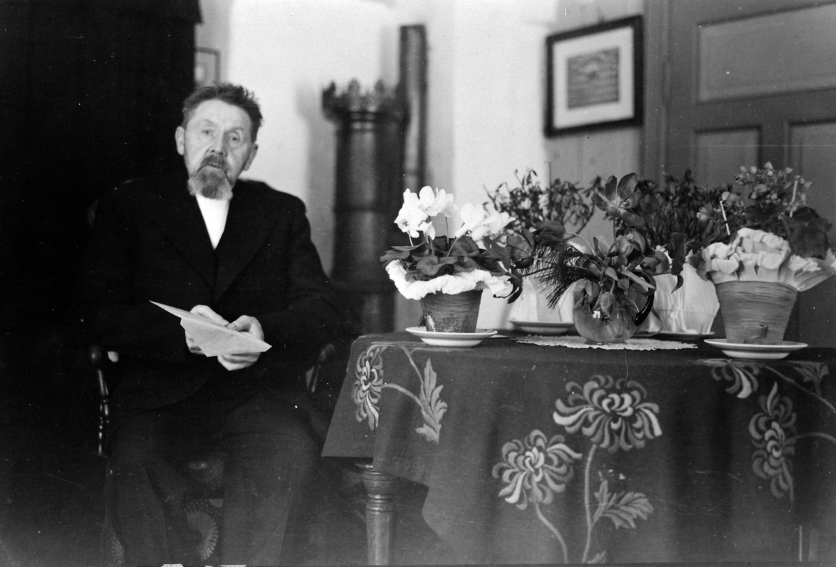 Anno Domkirkeodden, Kristian Prestkværn, fotografens far, Moelv, Ringsaker.