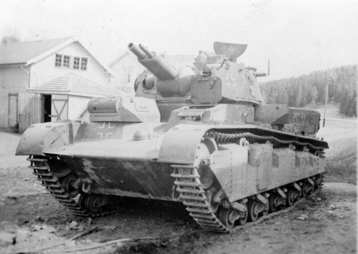 Anno Domkirkeodden, Tysk stridsvogn i Moelv etter kampene på Ring i april 1940. Den andre verdenskrig.