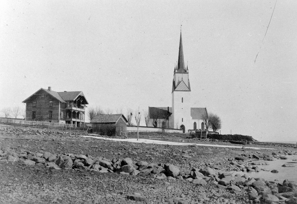 Anno Domkirkeodden, Nes kommunehus og forsamlingslokale. Nes kirke, Hedmark.
