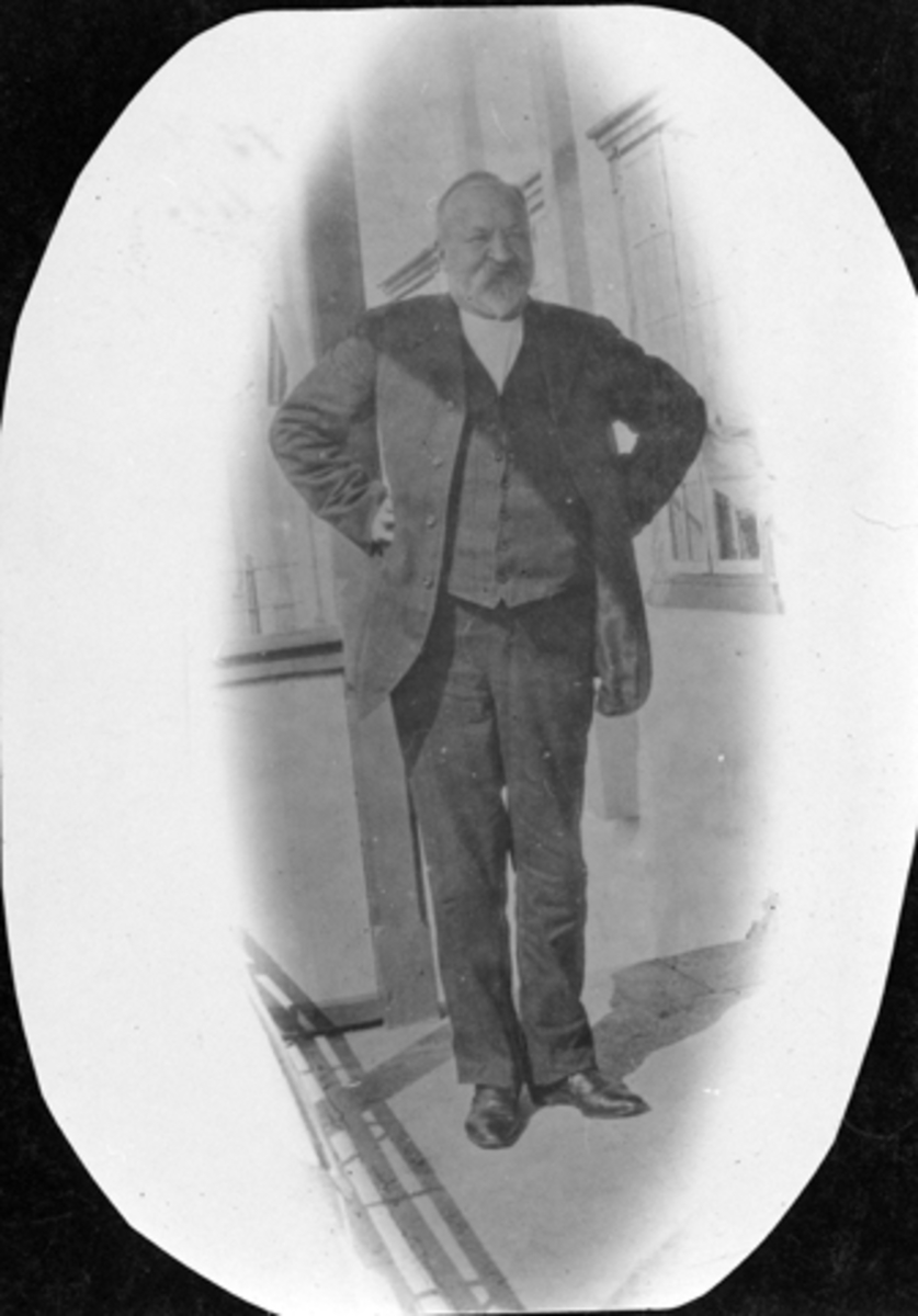 Anno Domkirkeodden, Portrett, mann.