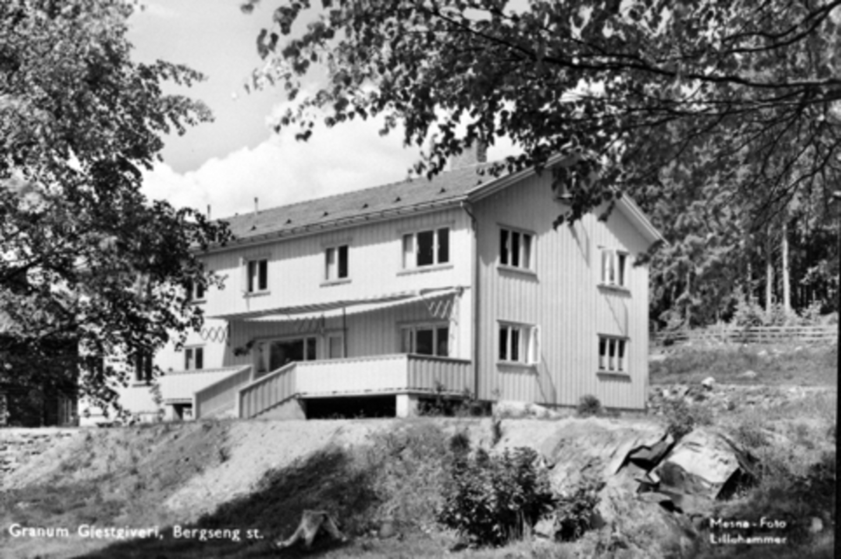 Anno Domkirkeodden, Eksteriør, Granum gjestgiveri, Bergseng, Brøttum, Ringsaker.