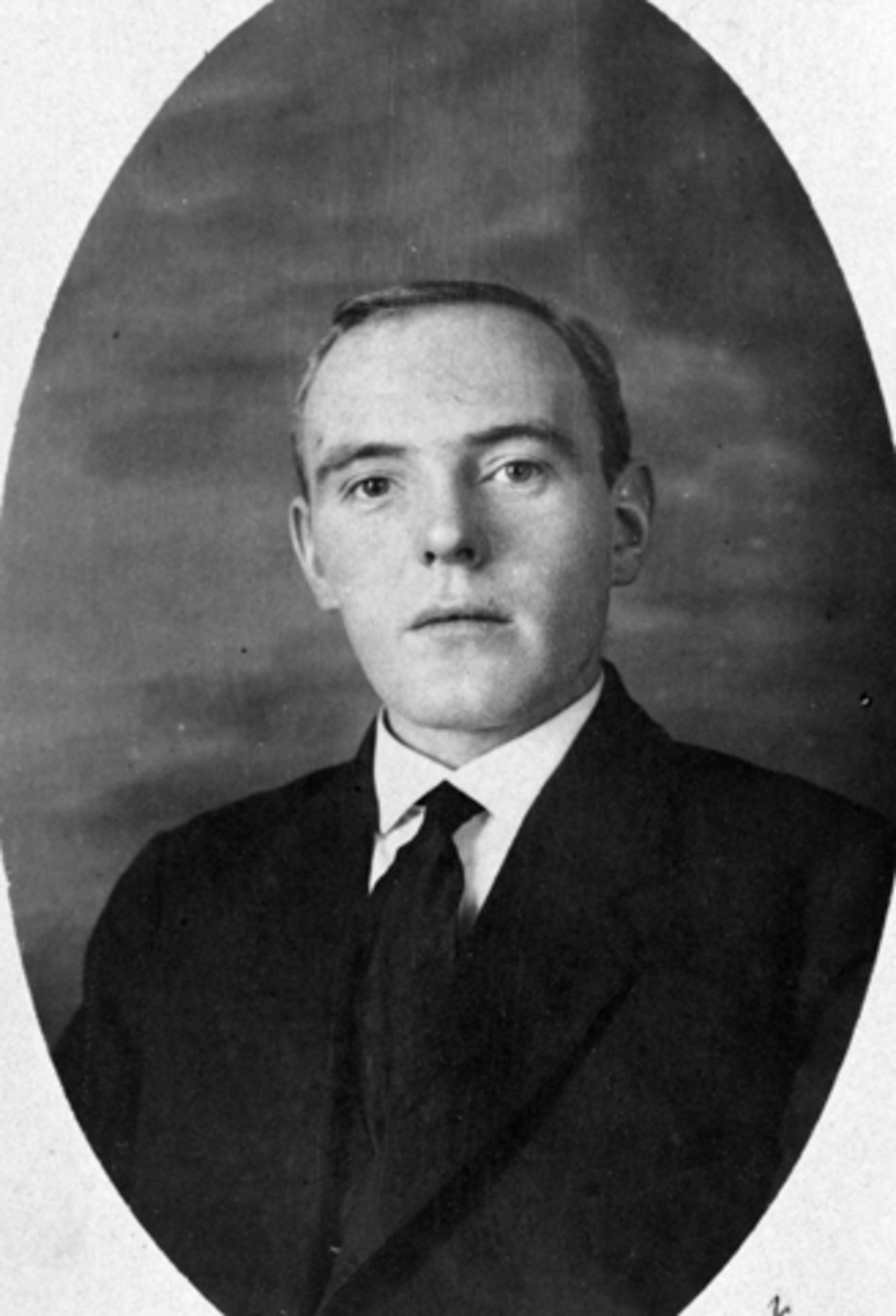 Anno Domkirkeodden, Portrett, Ingemar Østeraas, Kastbakken, Moelv, ca. 1914.