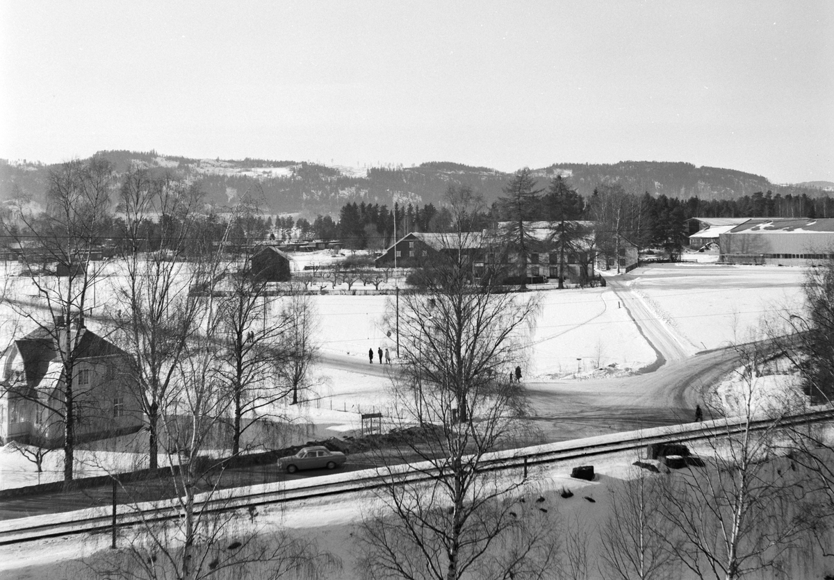 Håkon Prestkværn, Mo gård, Moelv. Vinter.