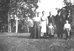 Anno Domkirkeodden, GRUPPE: 7, GINA, PAULINE, KRISTIAN, UKJENT, JOHAN KRISTIANSEN RØNNINGEN, BARNA: MARGIT OG JENS, DALFARMEN, DALFARMSTUEN, ILSENG,
