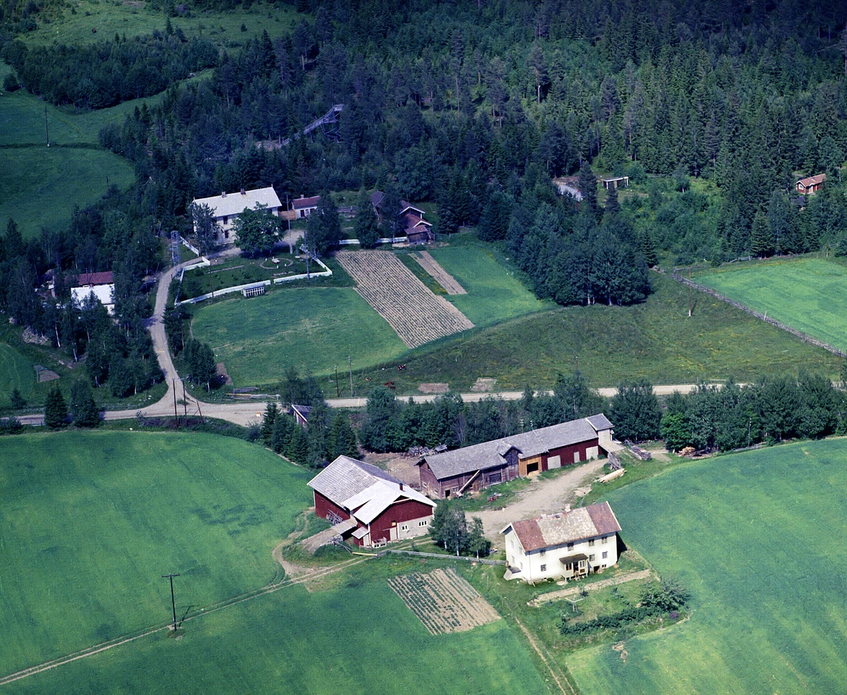 Widerøes Flyveselskap A/S, FLYFOTO ÅS ØSTRE, AAS