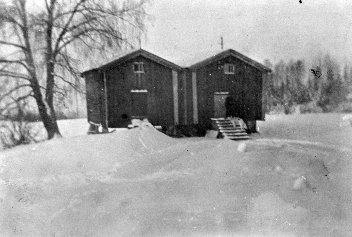 Anno Domkirkeodden, EKSTERIØR: TO STABBUR, NORDRE HOL