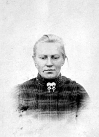 Anno Domkirkeodden, PORTRETT: MARIE PETTERSEN FØDT: 10. 07. 1881, SVEITSBAKKEN UNDER FARMEN