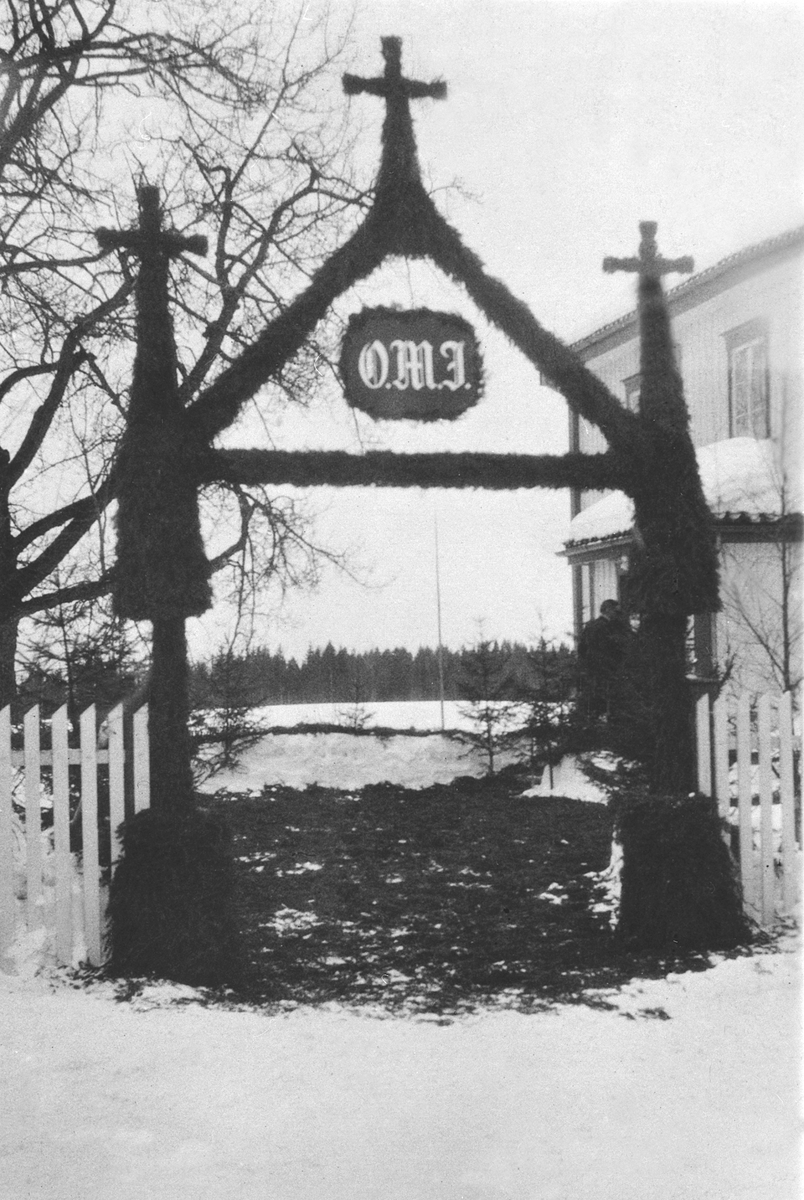 Anno Domkirkeodden, KALLERUD, BEGRAVELSESPORTAL, O. M. IMERSLUND,