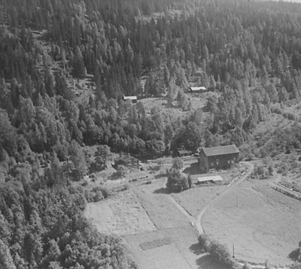 Widerøes Flyveselskap A/S, LABBEN GÅRD, FLYFOTO