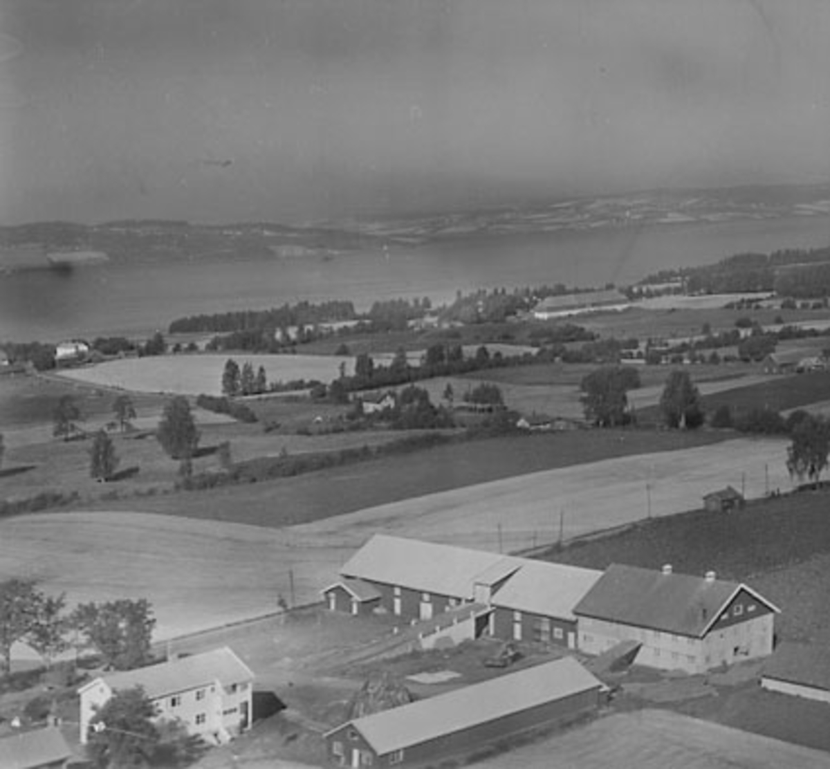 Widerøes Flyveselskap A/S, FLYFOTO KJEMSTAD, STANGE