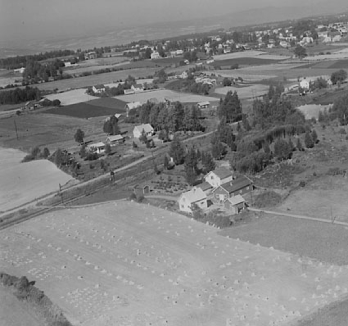 Widerøes Flyveselskap A/S, FLYFOTO STENSRUD, STANGE